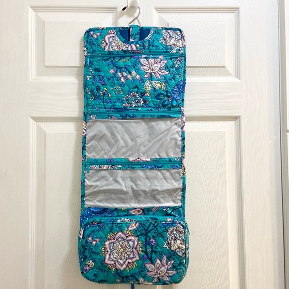 Vera Bradley hanging organizer - Picture 7 of 13